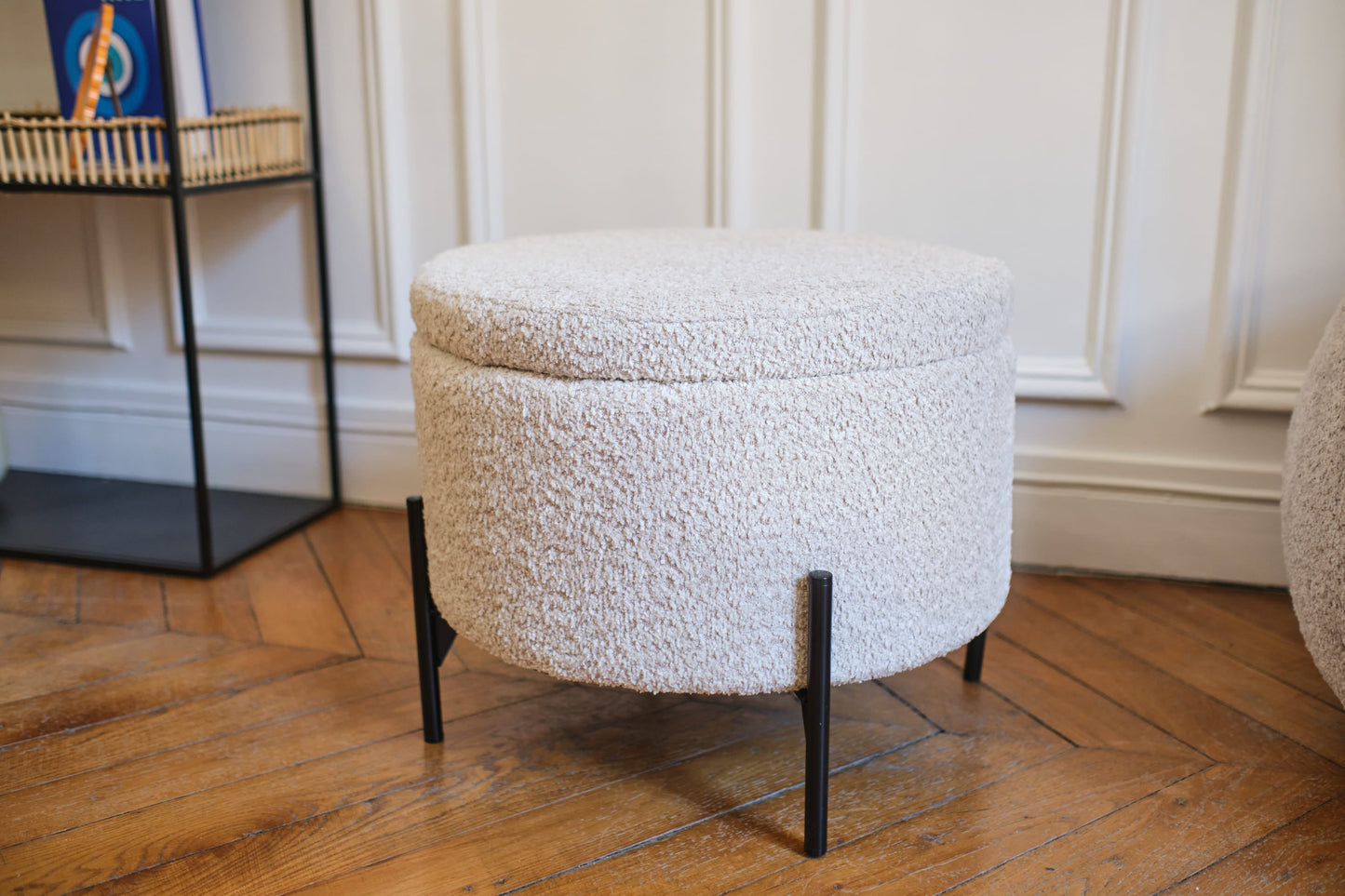 Angelo – Pouf coffre en tissu bouclette crème Potiron Paris