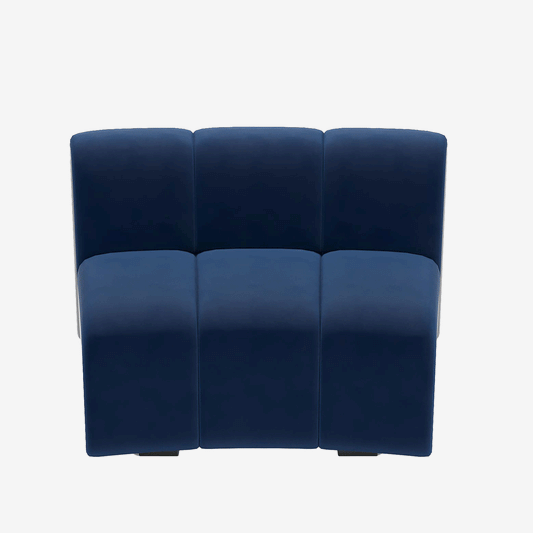 Chauffeuse d’angle pour créer un design arrondi incurvé sur votre canapé modulable en velours bleu marine Hélène Potiron Paris