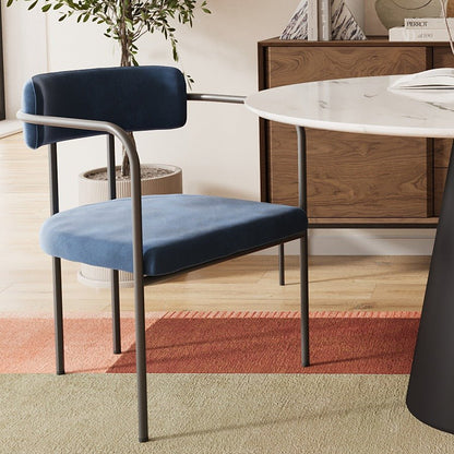 Chaise de salle à manger tapissée avec accoudoirs, velours bleu - Potiron Paris,  des assises design et confortables à la mode à tout petit prix
