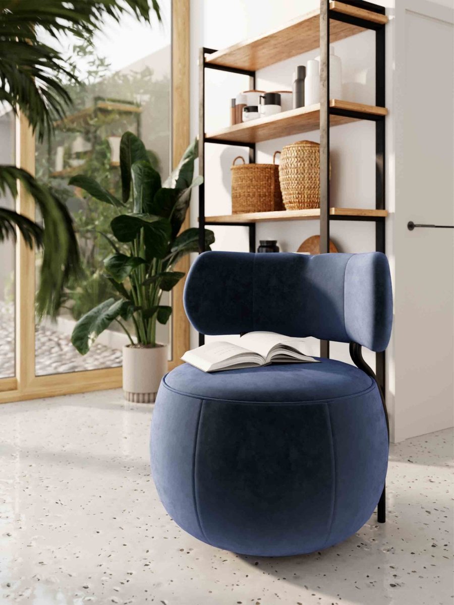 Fauteuil de lecture design détente en velours bleu - Potiron Paris, le meuble déco salon design et pas cher