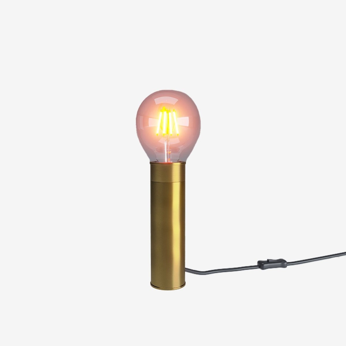 Lampe de chevet design en métal doré style bohème chic - Potiron Paris, luminaire design de la décoration d'intérieur chic et moderne pas chère