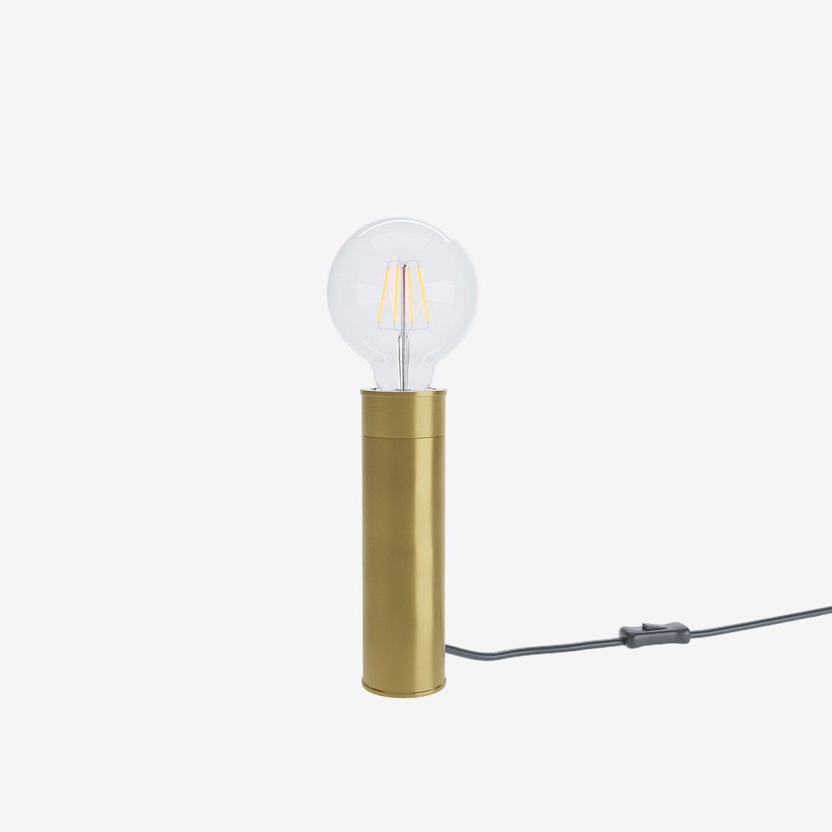 Lampe tube en métal couleur doré - Potiron Paris, luminaire design de la décoration d'intérieur chic et moderne
