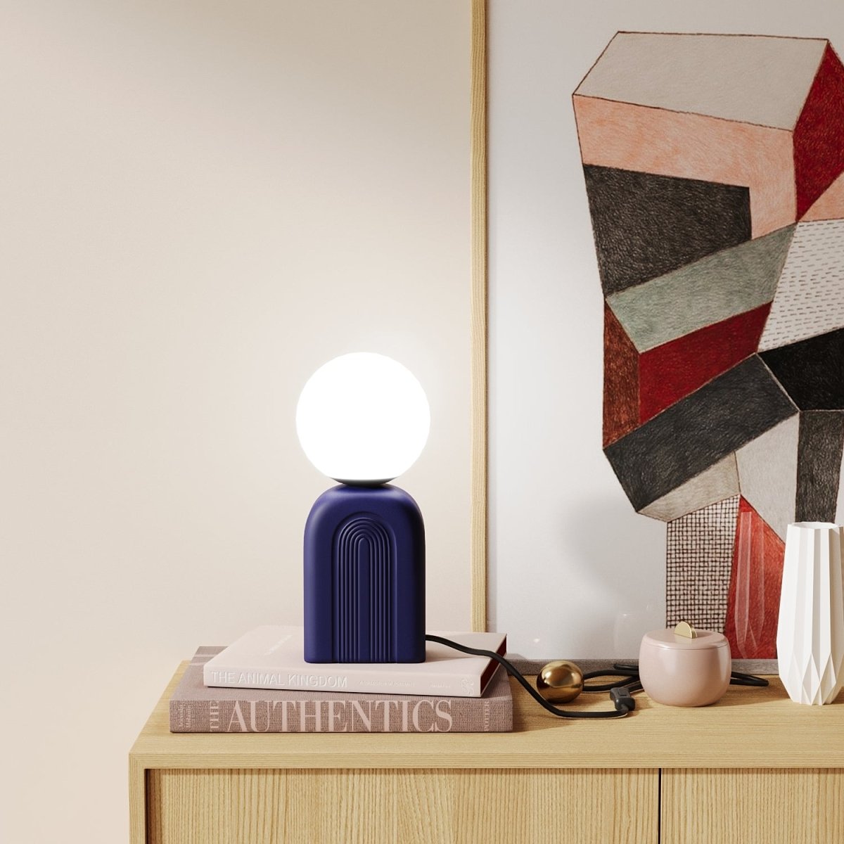 Lampe de salon à poser moderne en céramique vintage bleue - Potiron Paris, le luminaire design de la décoration d'intérieur chic et moderne