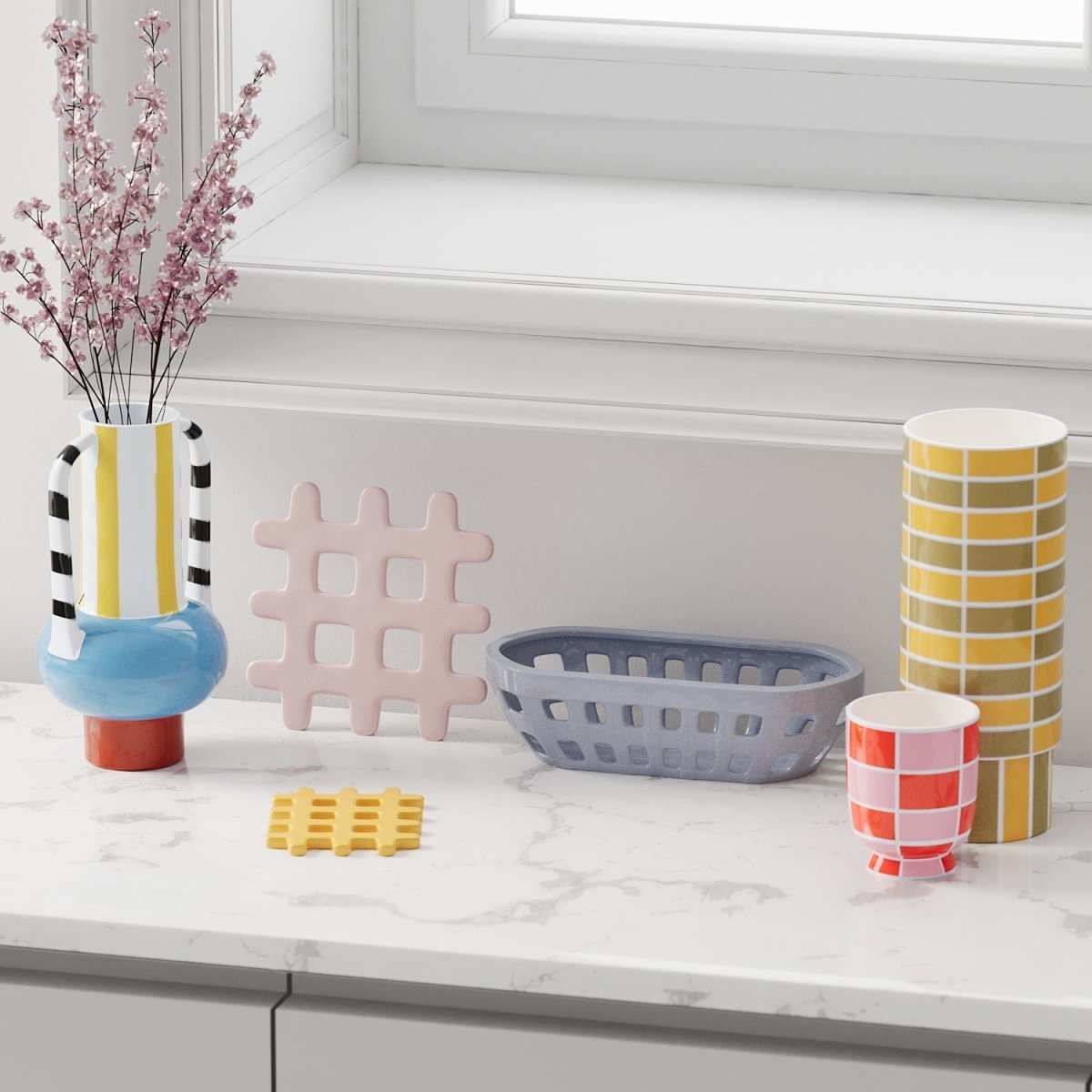 Dessous de plat vintage en céramique rose Beaubourg : Potiron Paris réinvente les sous-plats traditionnels sous la forme d'objets déco hauts en couleurs