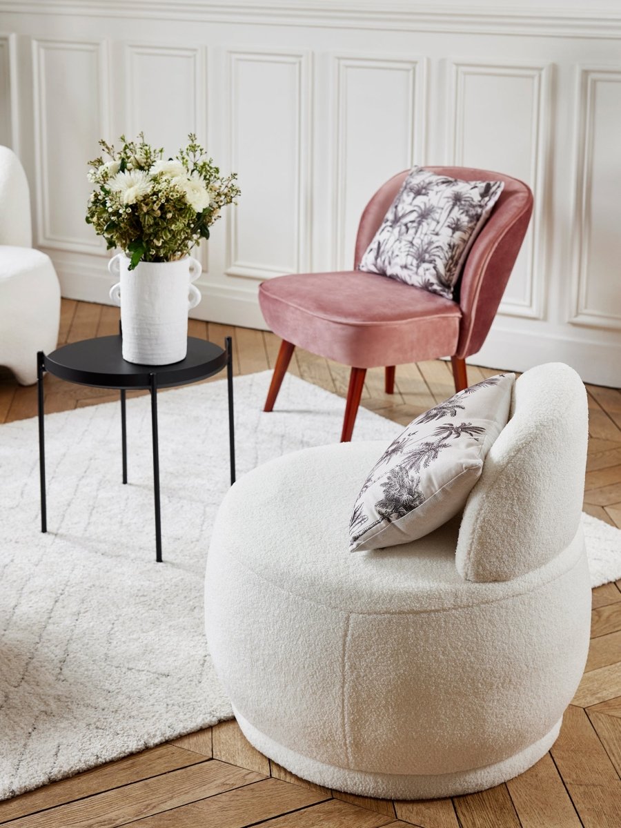 Table d'appoint Thelma en métal noir Potiron Paris