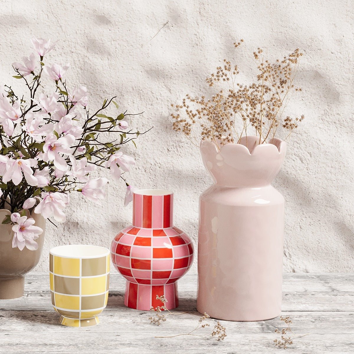 Ensemble de vases en céramique brillante, unis et à motif damier colorés - Potiiron Paris, décoration maison pas cher