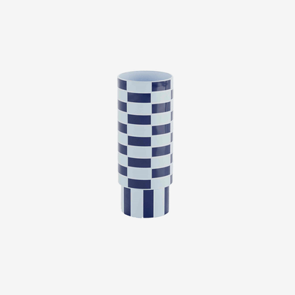 Grand vase tube en céramique brillante à damier bleu  - Potiron Paris, accessoires déco design pas chère pour la maison de style contemporain