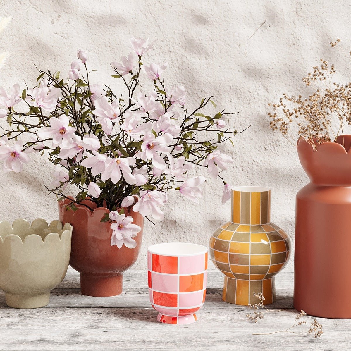 Vase pot à fleur de style vintage en céramique rouge - Potiron Paris, accessoires déco design pas chère pour la maison de style contemporain