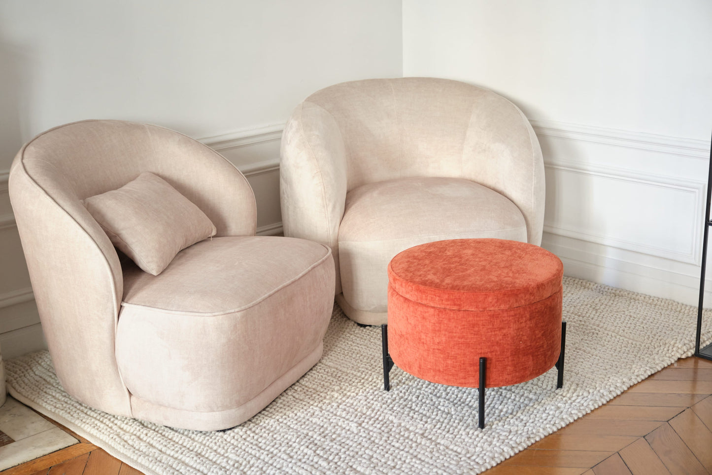 Angelo – Pouf coffre en velours ocre Potiron Paris