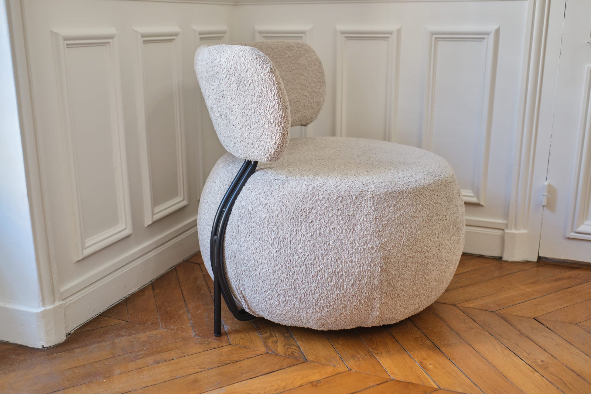 Fauteuil rond en laine bouclée Potiron Paris