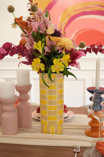 Vase céramique tube à damier jaune Sofia Potiron Paris