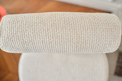 Tom – Pouf avec dossier en tissu chenille blanc Potiron Paris