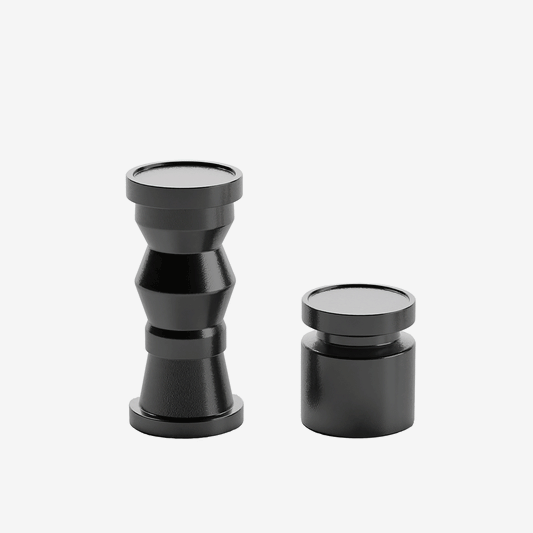 Style graphique et déco à motifs géométriques : Set de 2 bougeoirs en bois design coloris noir Antalya Potiron Paris