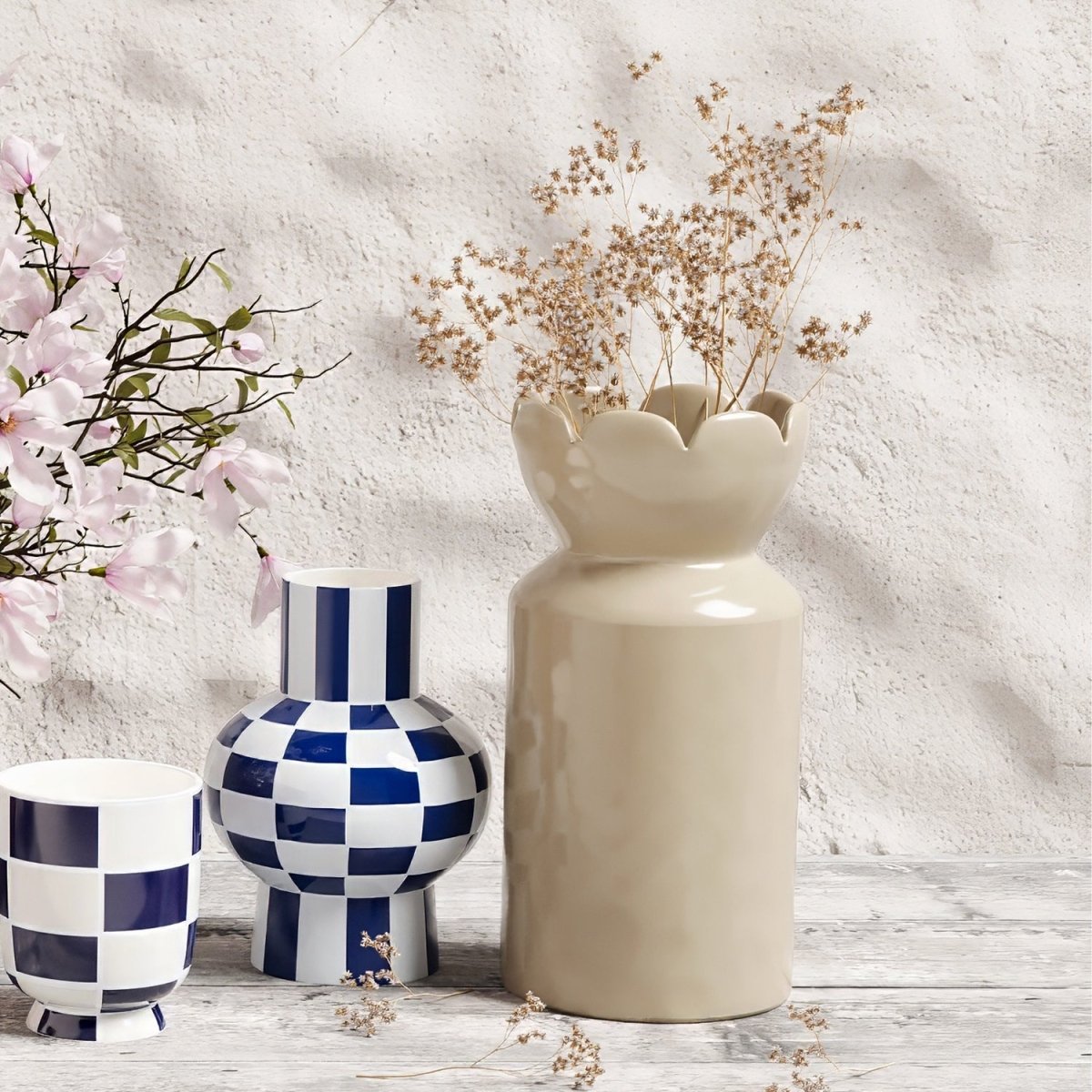Grand vase col tulipe Rivoli, céramique crème - Potiron Paris, ameublement design pas cher et déco tendance