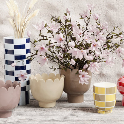 Potiron Paris, déco et ameublement design pas cher - Petit vase forme tulipe en céramique crème Marceau