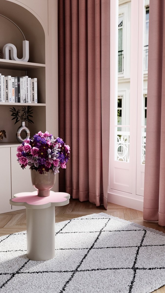 Table d’appoint fleur coloris rose Flora Potiron Paris